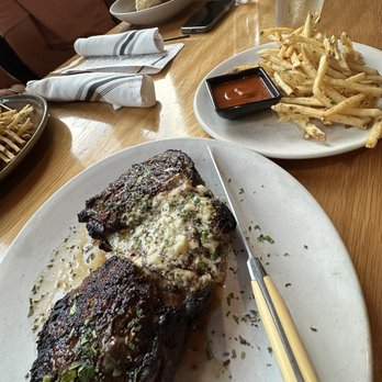 Oliver’s - Shoreview - Bars Near Me - Shoreview, Minnesota