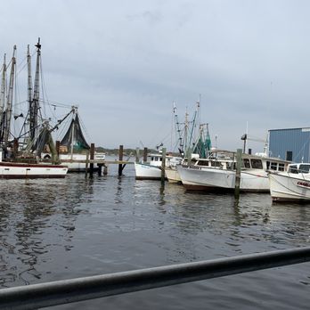 Safe Harbor Seafood - view off back patio dining - Seafood Near Me - Jacksonville, Florida Safe Harbor Seafood - view off back patio dining - Seafood Near Me - Jacksonville, Florida
