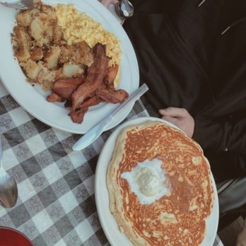 Big Kitchen Cafe - American breakfast and large buttermilk pancake - Breakfast & Brunch Near Me - San Diego, California Big Kitchen Cafe - American breakfast and large buttermilk pancake - Breakfast & Brunch Near Me - San Diego, California