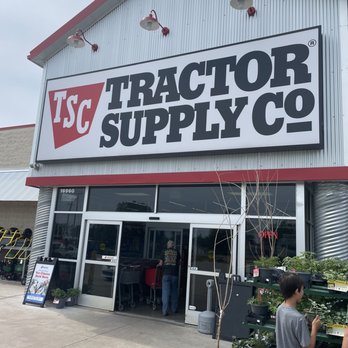 Tractor Supply - Front Entrance. - Home & Garden Near Me - Choctaw, Oklahoma