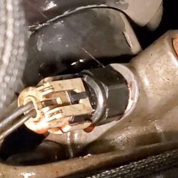 Sky King Auto - Power steering sensor Skyler replaced *after* he replaced it. Streaming fluid. - Auto Repair Near Me - Seattle, Washington Sky King Auto - Power steering sensor Skyler replaced *after* he replaced it. Streaming fluid. - Auto Repair Near Me - Seattle, Washington