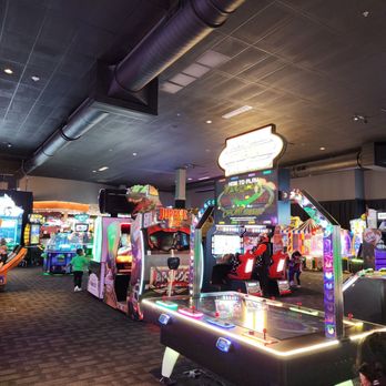 Dave & Buster's Wauwatosa - Arcades Near Me - Wauwatosa, Wisconsin Dave & Buster's Wauwatosa - Arcades Near Me - Wauwatosa, Wisconsin