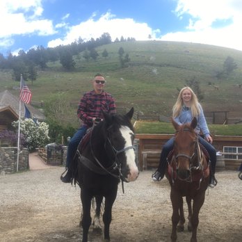 Hell's A-Roarin' Outfitters - Getting ready to ride - Horseback Riding Near Me - Gardiner, Montana