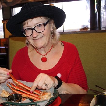 Whiteys Fish Camp - Oh, My Look at those Crab Legs! - Seafood Near Me - Fleming Island, Florida
