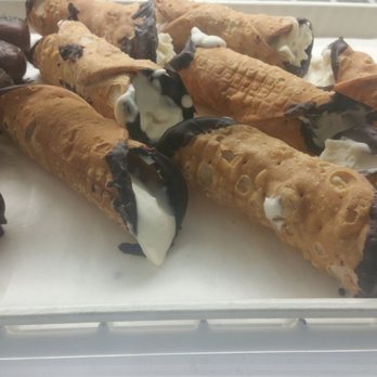 Tredici Bakery - Cannolis - Custom Cakes Near Me - Baton Rouge, Louisiana Tredici Bakery - Cannolis - Custom Cakes Near Me - Baton Rouge, Louisiana