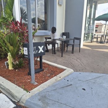 Starbucks - Coffee & Tea Near Me - Miami, Florida Starbucks - Coffee & Tea Near Me - Miami, Florida