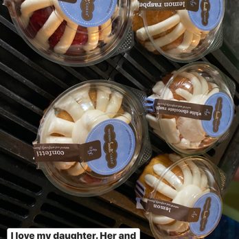 Nothing Bundt Cakes - Bakeries Near Me - Florence, Kentucky