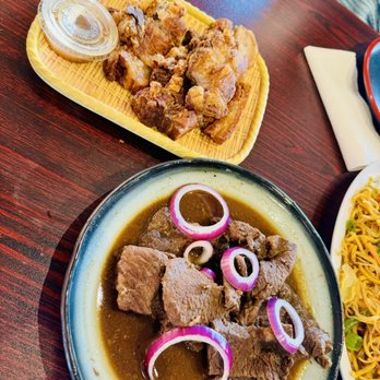 Pinoy Grill - Lechon kawali and bistek Tagalog - Filipino Near Me - Arlington Heights, Illinois