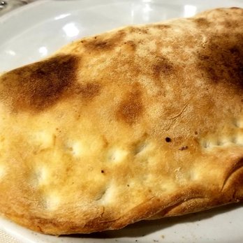 Saloon BAR - Calzone Bianco - Pizza Near Me - Castelnovo Di Sotto, RE