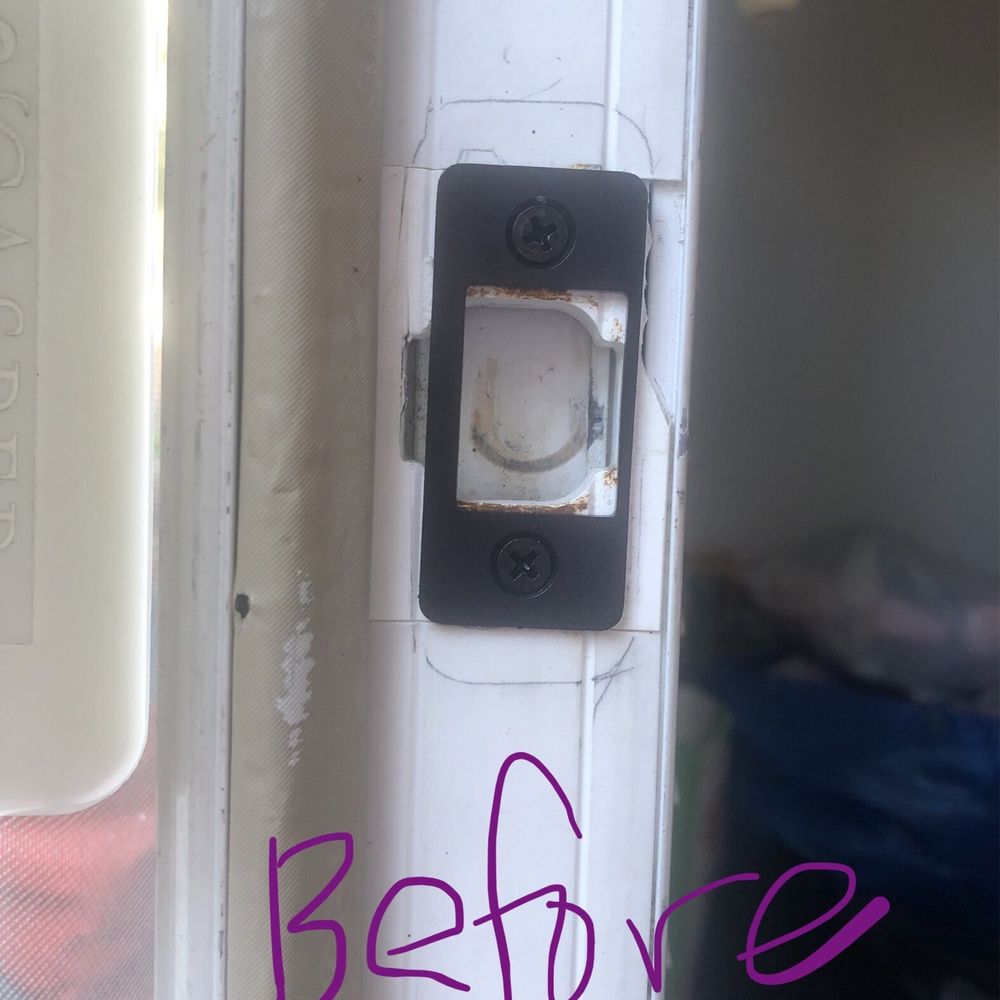 Ronsmith Locksmith - Before photo - Keys & Locksmiths Near Me Ronsmith Locksmith - Before photo - Keys & Locksmiths Near Me