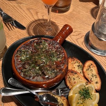 Black Bottle - Escargot - New American Near Me - Bellevue, Washington Black Bottle - Escargot - New American Near Me - Bellevue, Washington