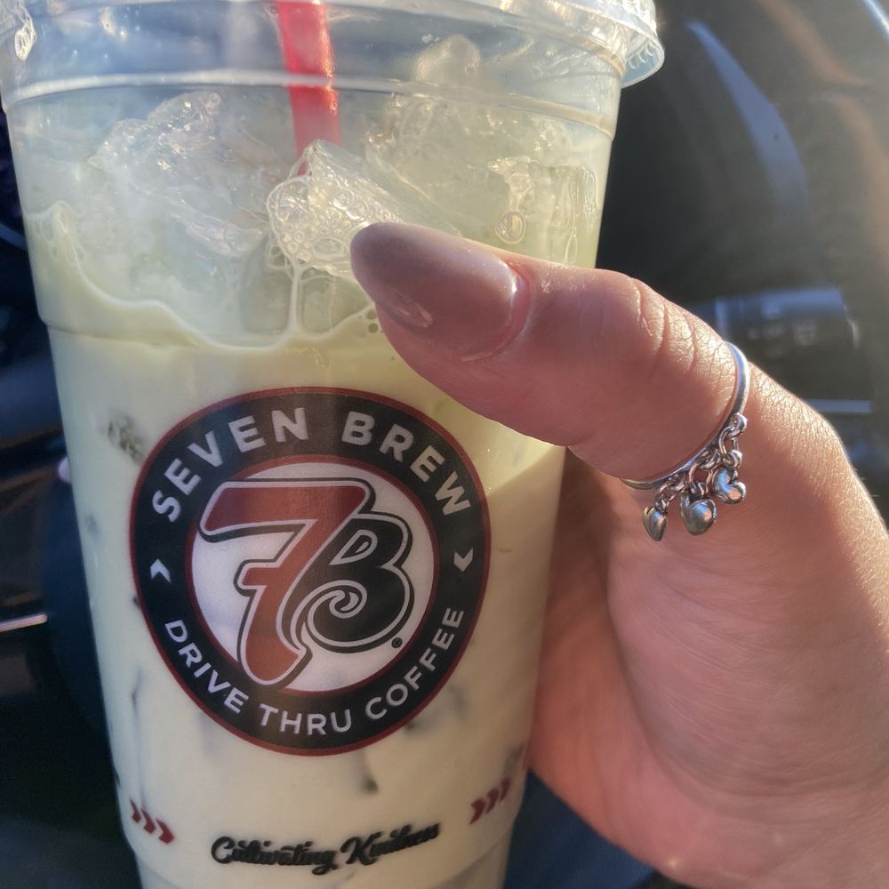 Cloud 9 Iced Matcha