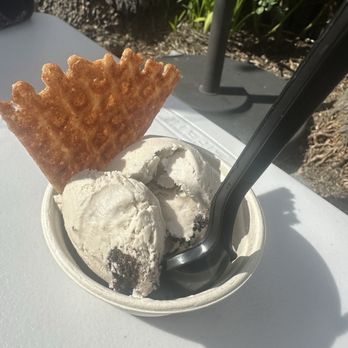 Calistoga Creamery - Cookies & Cream - Desserts Near Me - Calistoga, California