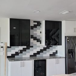 The Magic Installer of Floors