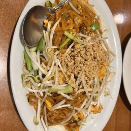 Chicken Pad Thai Noodle Chicken Pad Thai Noodle
