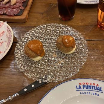 Bodega La Puntual - Bombas - Catalan Near Me - Barcelona, B