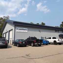 Exterior photo of Gustine Rv Sales & Service - East Hampton, Connecticut Exterior photo of Gustine Rv Sales & Service - East Hampton, Connecticut