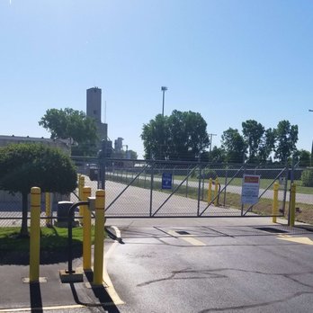 Mr. Storage - Mr. Storage - South Reynolds Road - Exterior - Self Storage Near Me - Toledo, Ohio Mr. Storage - Mr. Storage - South Reynolds Road - Exterior - Self Storage Near Me - Toledo, Ohio
