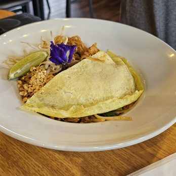 Koloa Thai Bistro - Phad Thai - Thai Near Me - Koloa, Hawaii