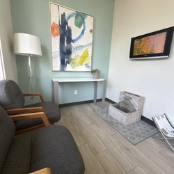 Prieto Chiropractic & Spinal Decompression Center - Waiting room