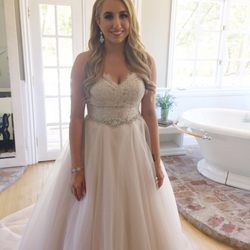Join Us Beauty Supply - Wedding hair extensions! Added so much volume to my thin hair - and the color matched so well!