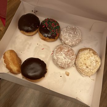 Yum Yum Bake Shop - Delicious! - Donuts Near Me - Quakertown, Pennsylvania Yum Yum Bake Shop - Delicious! - Donuts Near Me - Quakertown, Pennsylvania
