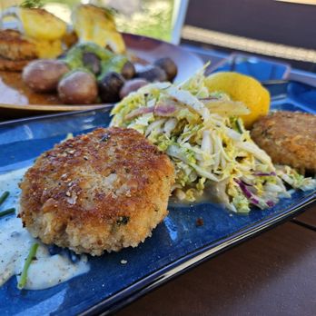 The Cove - Appetizer Macadamia nut Crab Cakes - Seafood Near Me - Vancouver, Washington