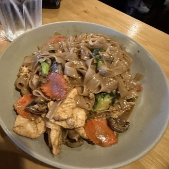 Sea Thai Restaurant - Pad Phad See U - Thai Near Me - Orlando, Florida Sea Thai Restaurant - Pad Phad See U - Thai Near Me - Orlando, Florida
