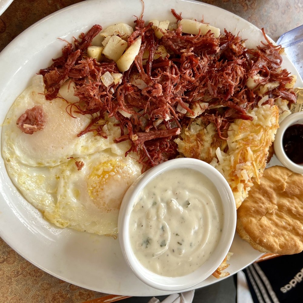 Kitchen Table Cafe - Corned Beef Hash - Breakfast & Brunch Near Me - Vancouver, Washington