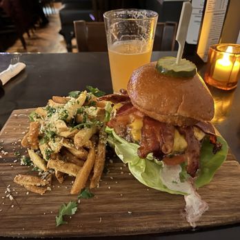 Prime 16 - Huge ass burger with truffle fries - Burgers Near Me - New Haven, Connecticut Prime 16 - Huge ass burger with truffle fries - Burgers Near Me - New Haven, Connecticut