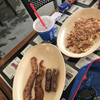 Pit Stop Diner - Diners Near Me - Oceanside, California