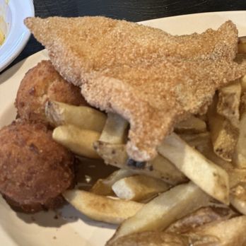 Moss Creek Fish House - Thin and crispy catfish - Seafood Near Me - Pearl, Mississippi Moss Creek Fish House - Thin and crispy catfish - Seafood Near Me - Pearl, Mississippi