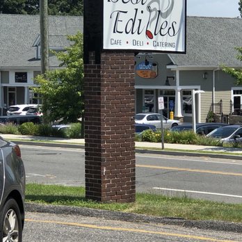 Best Edibles Deli - a sign for a restaurant - Grocery Near Me - Trumbull, Connecticut Best Edibles Deli - a sign for a restaurant - Grocery Near Me - Trumbull, Connecticut