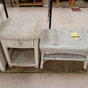 Goodwill Store & Donation Center - Dirty, gross, and overpriced - Thrift Stores Near Me - Holmes, Pennsylvania