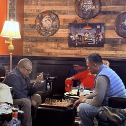 The Smoking Gnome - Chess