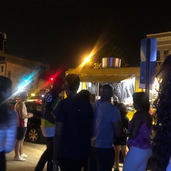 Mo' Burgerz - Food Trucks Near Me Mo' Burgerz - Food Trucks Near Me