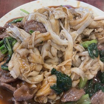 Lam's Kitchen - Beef and Choy Sum Chow Fun - Noodles Near Me - Honolulu, Hawaii