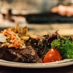 La Patagonia - Steak with all the trimmings