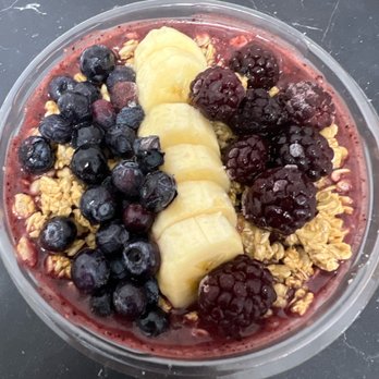 Emerald City Smoothie - Banana Berry Crunch Acai Bowl - Juice Bars & Smoothies Near Me - Lynnwood, Washington Emerald City Smoothie - Banana Berry Crunch Acai Bowl - Juice Bars & Smoothies Near Me - Lynnwood, Washington
