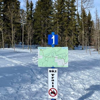 Divide Road Nordic Ski Trail - Sign-Post #1. - Hiking Near Me