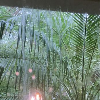 Gutter Masters of Central Florida - Gutter just flat and water is overflowing not running to spout. - Gutter Services Near Me - Orlando, Florida