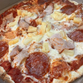 MOD Pizza - Create your own - red sauce, mozzarella, Canadian bacon, pepperoni, pineapple - Pizza Near Me - Los Angeles, California MOD Pizza - Create your own - red sauce, mozzarella, Canadian bacon, pepperoni, pineapple - Pizza Near Me - Los Angeles, California