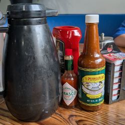 Strong condiment game. note the coffee carafe!