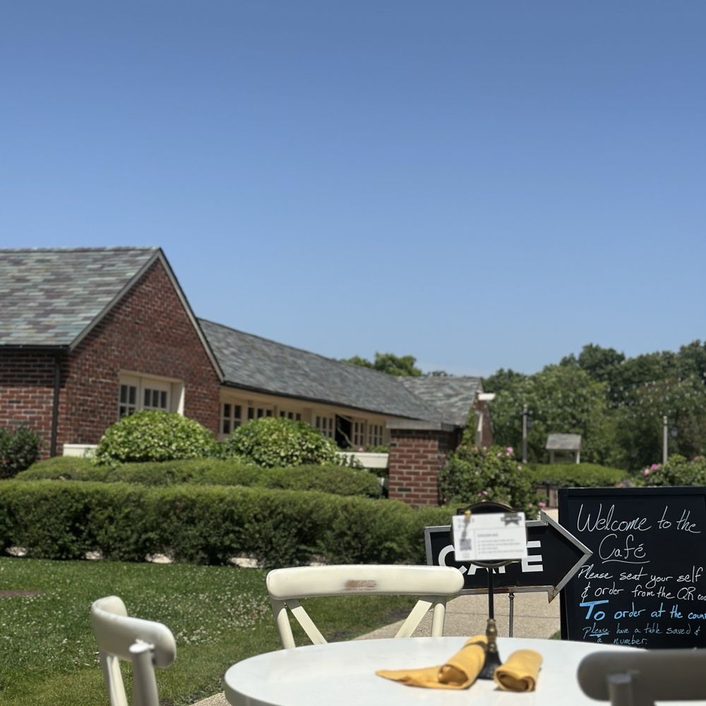 The Cafe At Elawa Farm - Outside - Coffee & Tea Near Me - Lake Forest, Illinois The Cafe At Elawa Farm - Outside - Coffee & Tea Near Me - Lake Forest, Illinois