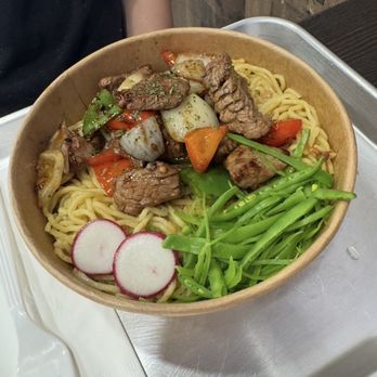 An Noodles and Pho - Garlic Noodles And Shaken Fillet Mignon - Asian Fusion Near Me - La Mirada, California