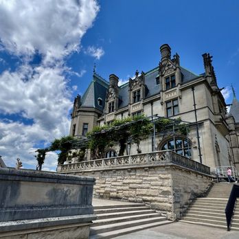 Biltmore Estate - South side near Gardens - Hotels Near Me - Asheville, North Carolina