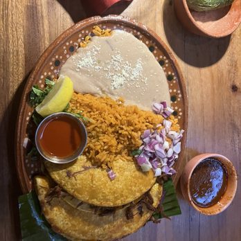 Rosa Madera - Birria Tacos - Mexican Near Me - Camarillo, California