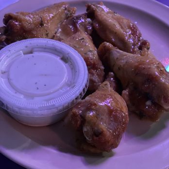 Michael Angelo's Pizzaria - Garlic Parmesan Wings - Pizza Near Me - Ontario, California Michael Angelo's Pizzaria - Garlic Parmesan Wings - Pizza Near Me - Ontario, California