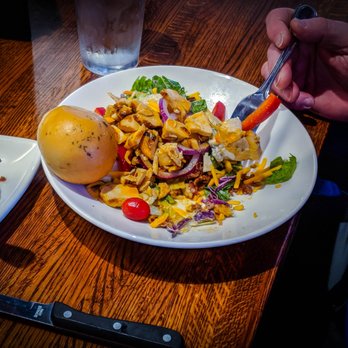 Houlihan's - Bars Near Me - Manhattan, Kansas Houlihan's - Bars Near Me - Manhattan, Kansas