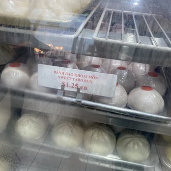 Royal Bakery - Some of their products on display. March 2022. - Bakeries Near Me - Rosemead, California